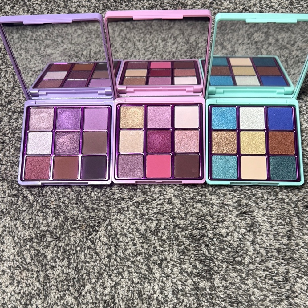I ❤️ revolution Eyeshadow Palette Trio - Purple, Pink, Blue